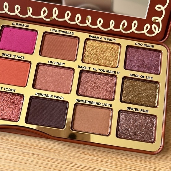 Brand New Too Faced Gingerbread Eyeshadow Palette & Betsey Johnson Earrings Set - Picture 8 of 14